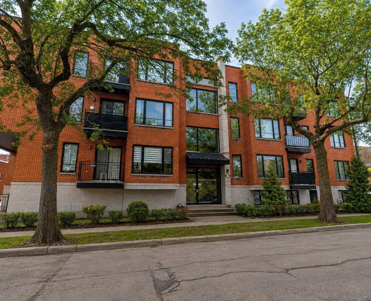 Hurteau Condo #202 3